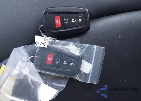 2023 Toyota Rav4 Xle Premium z USA, uszkodzony, nr VIN 2T3A1RFV0PW403006